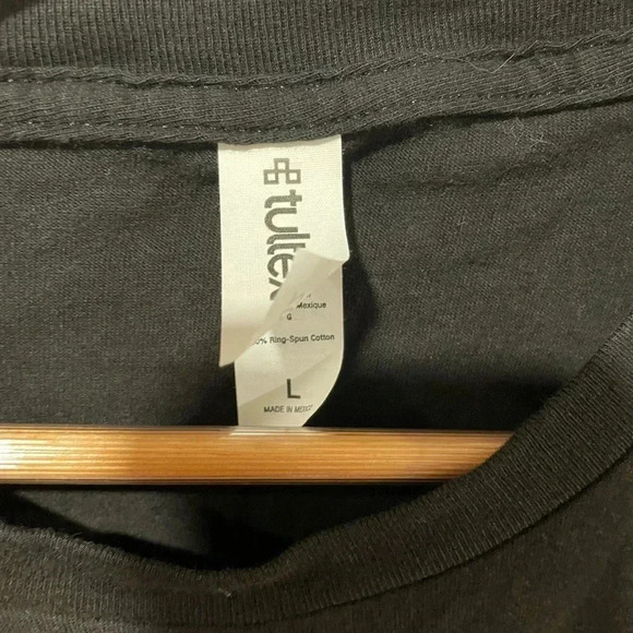 All Elite Wrestling (AEW) Dr Britt Baker DMD All Elite Crate T Shirt - Picture 4 of 6